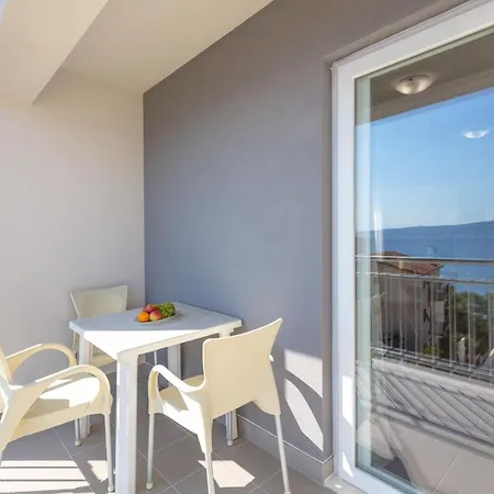 Apartamento Lana***