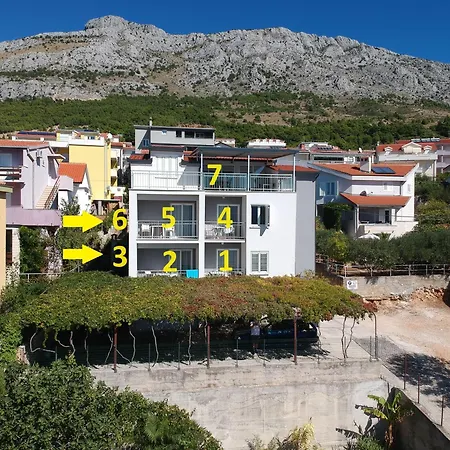 Lana*** Apartamento Omiš
