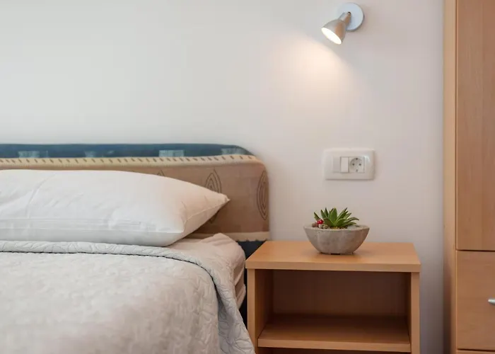Lana*** Apartmán